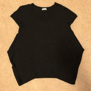 Short sleeve geometric sweater